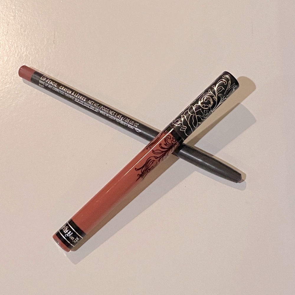 Kat Von D Everlasting Liquid Lipstick -Double Dare